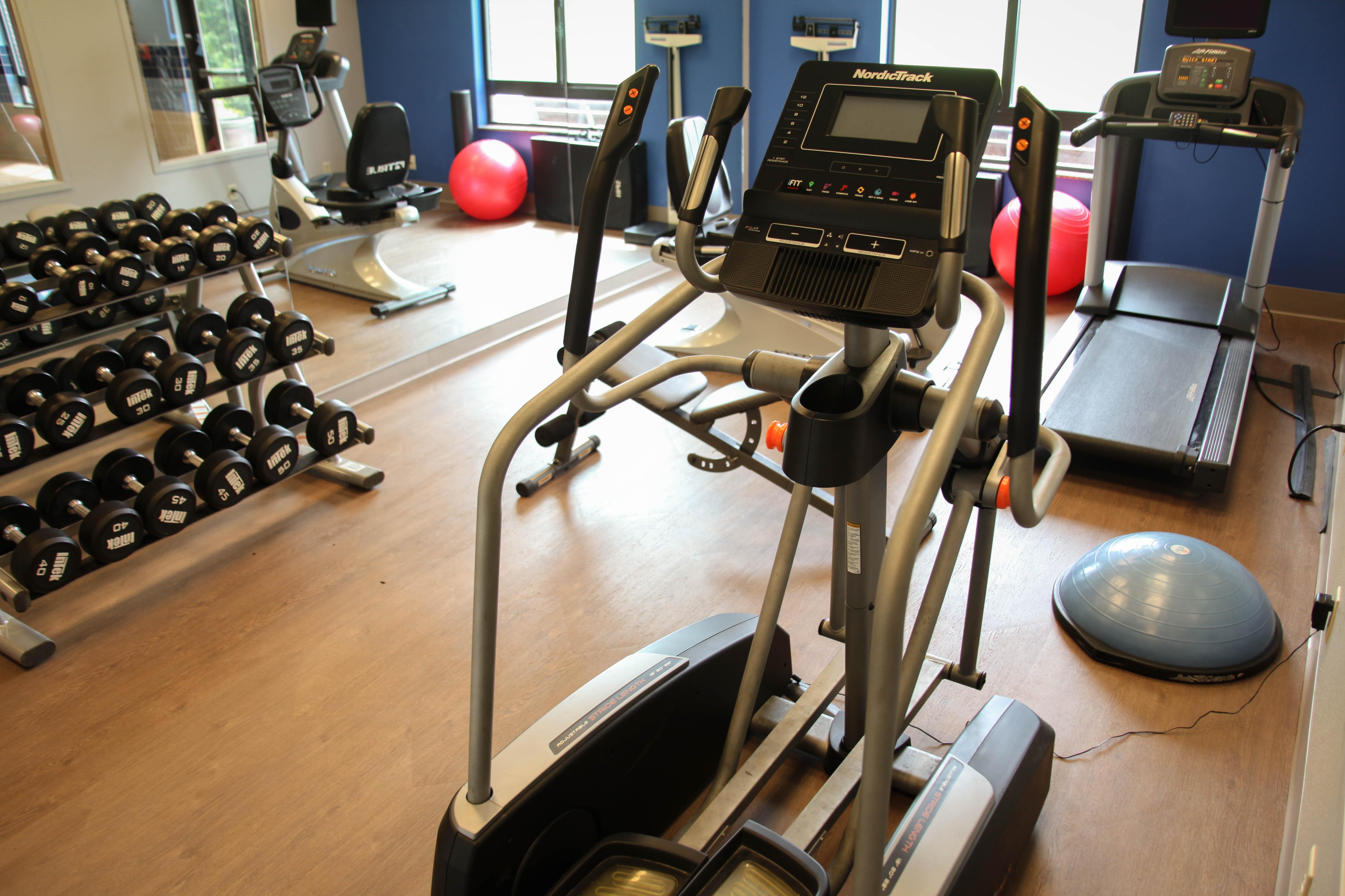 Holiday Inn Express Hotel & Suites Athens By Ihg מראה חיצוני תמונה