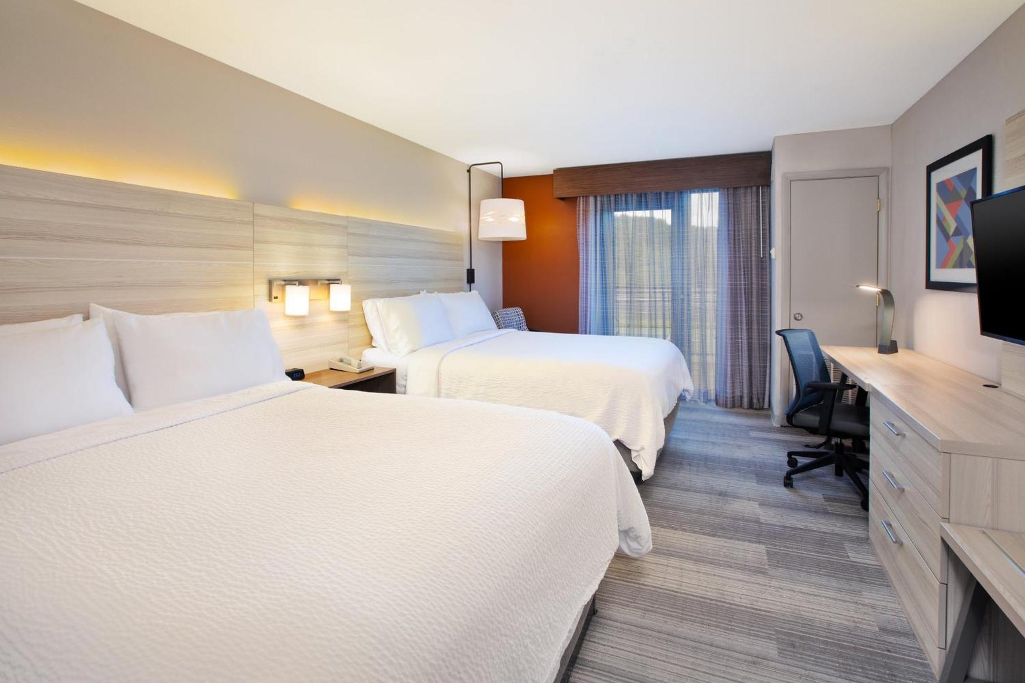Holiday Inn Express Hotel & Suites Athens By Ihg מראה חיצוני תמונה