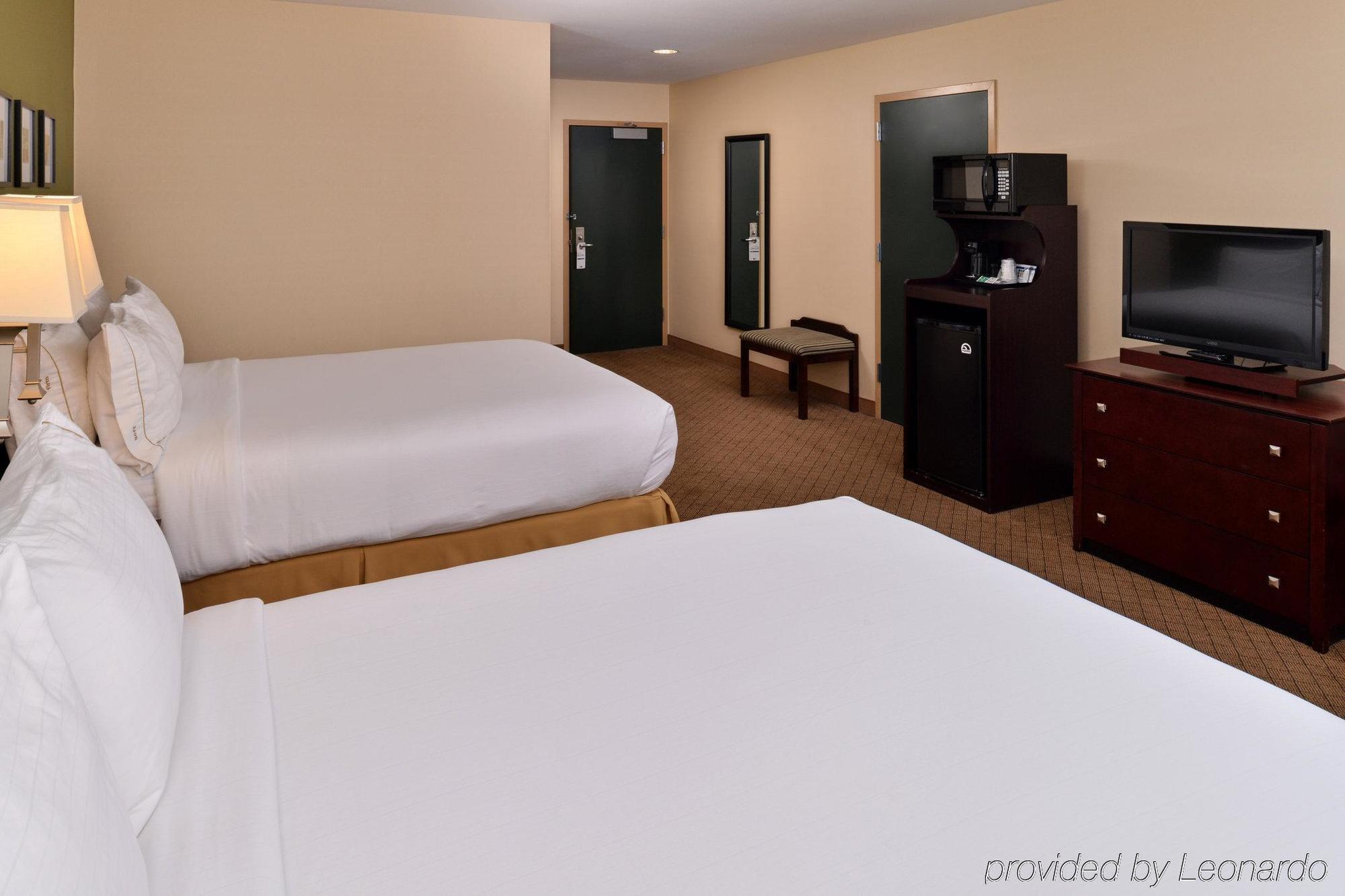Holiday Inn Express Hotel & Suites Athens By Ihg מראה חיצוני תמונה