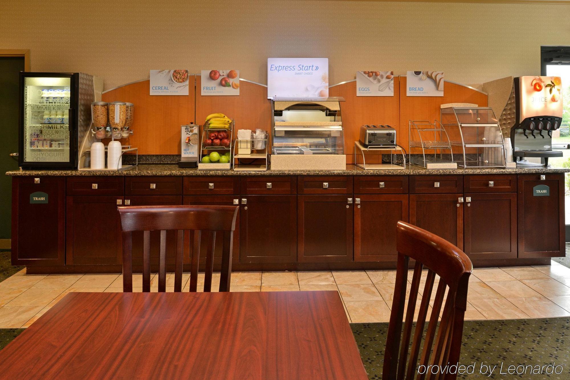 Holiday Inn Express Hotel & Suites Athens By Ihg מראה חיצוני תמונה