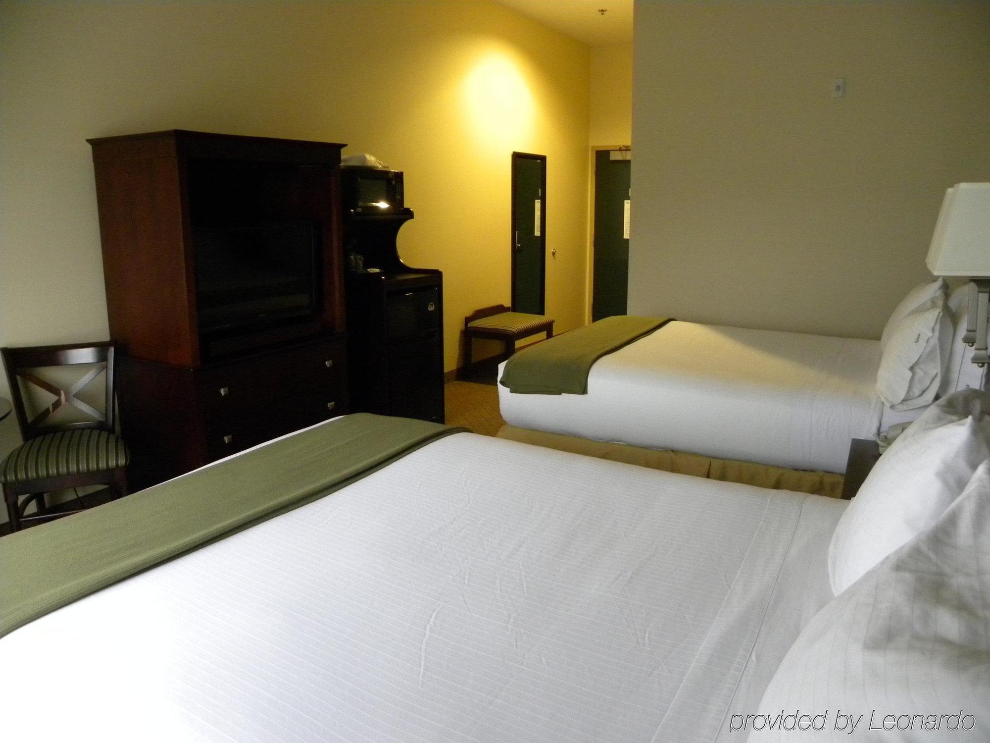 Holiday Inn Express Hotel & Suites Athens By Ihg מראה חיצוני תמונה