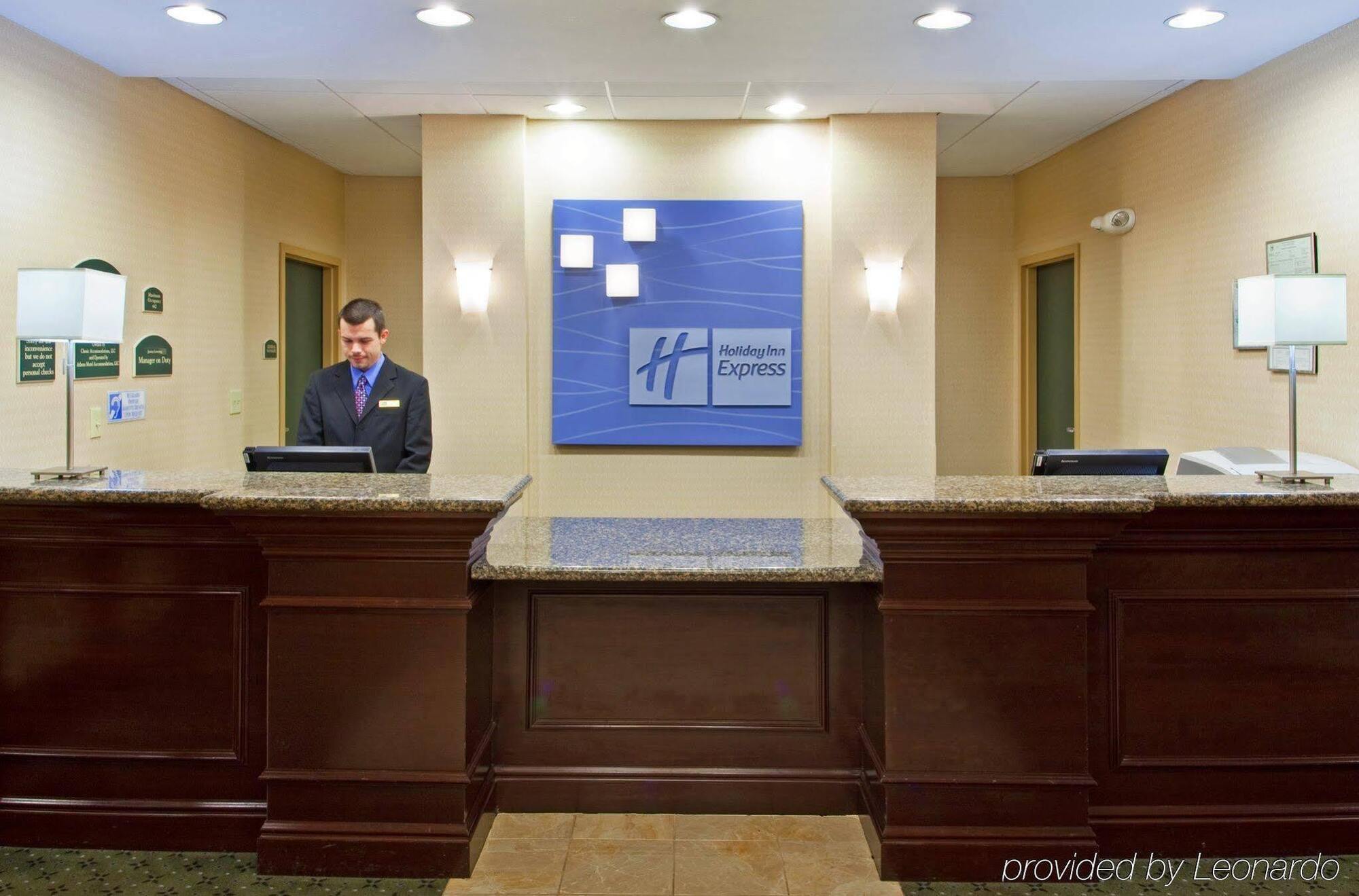 Holiday Inn Express Hotel & Suites Athens By Ihg מראה חיצוני תמונה